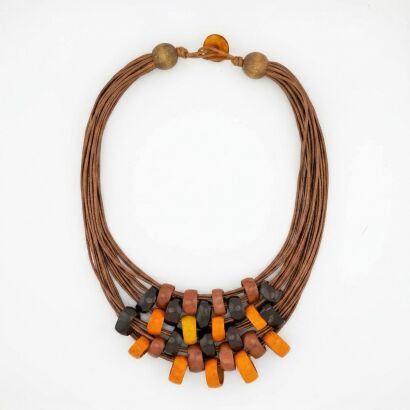 Naszyjnik z naturalnego drewna "Etniczny Rytm"